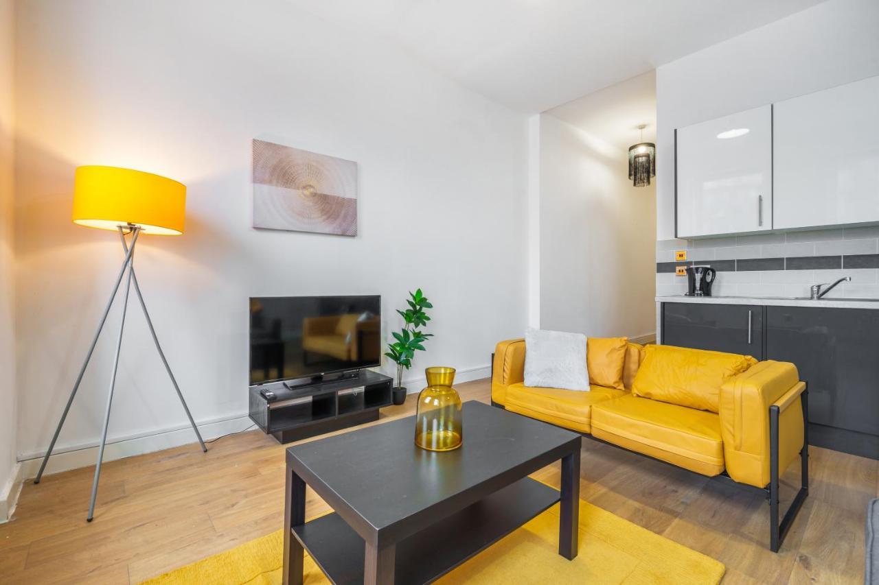 Spacious City Centre Apartment - Sleeps 8 Liverpool Buitenkant foto