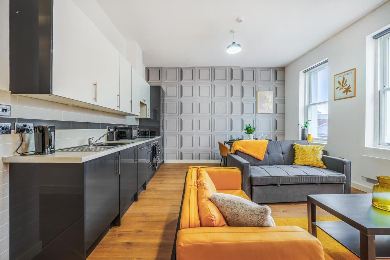 Spacious City Centre Apartment - Sleeps 8 Liverpool Buitenkant foto