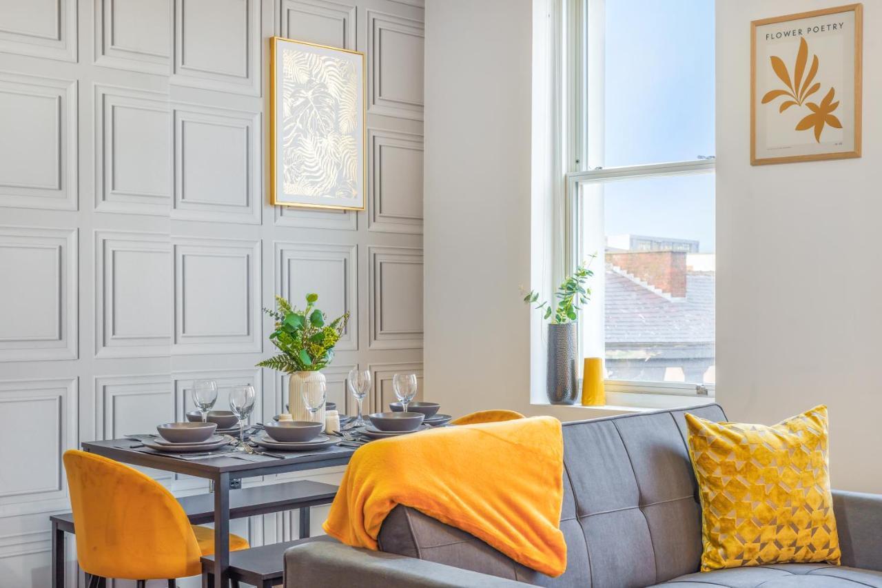 Spacious City Centre Apartment - Sleeps 8 Liverpool Buitenkant foto