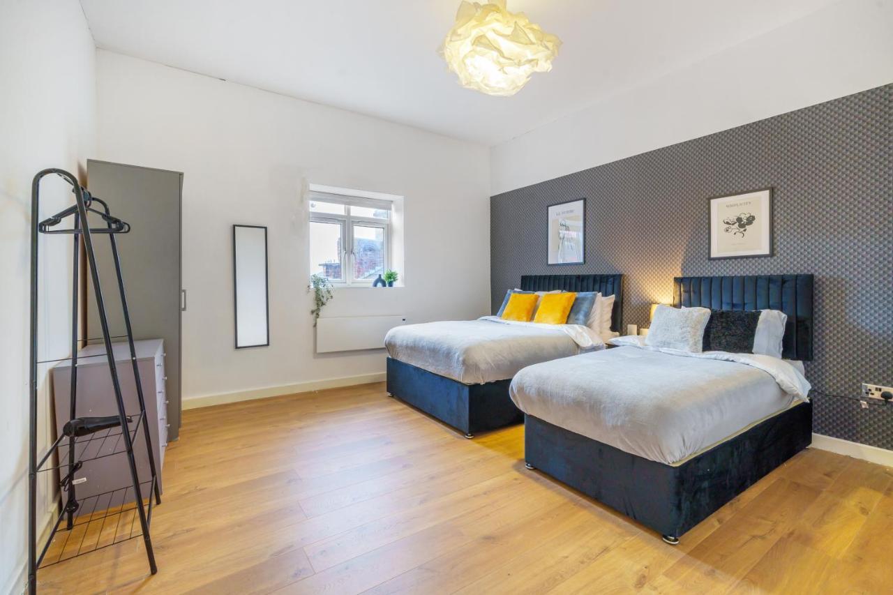 Spacious City Centre Apartment - Sleeps 8 Liverpool Buitenkant foto