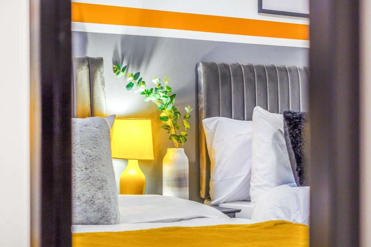 Spacious City Centre Apartment - Sleeps 8 Liverpool Buitenkant foto